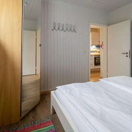 Stilvolles Kapteins Mit Kamin - Ocke Appartement Nordstrand